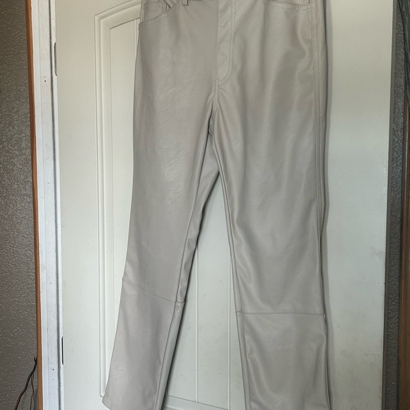 Pants Faux Leather - Picture 6 of 15